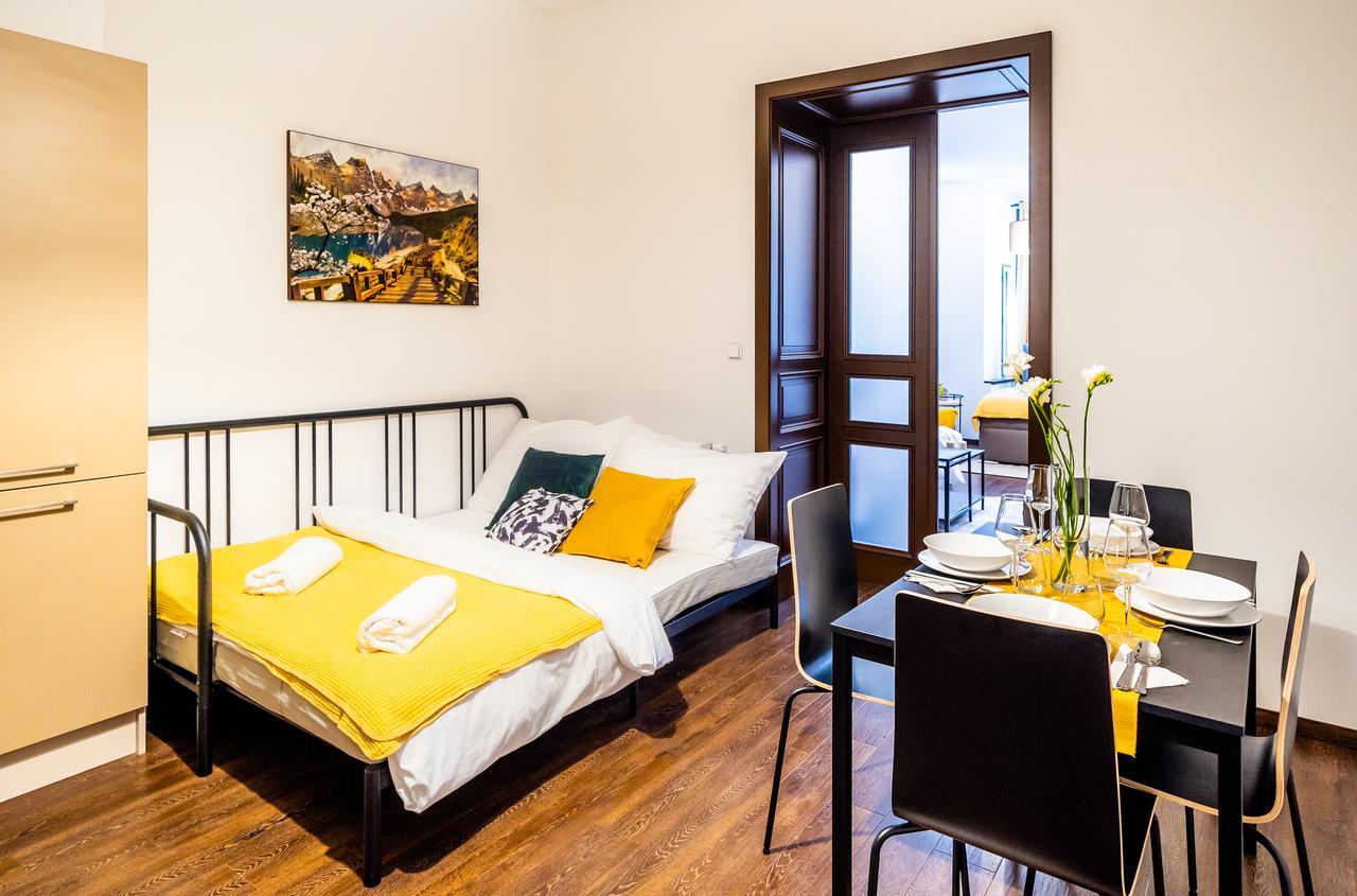 Unique Central SQUARE business apt. Hradec Králové Extérieur photo