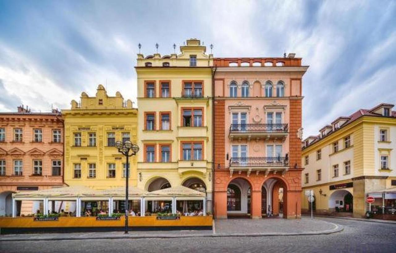 Unique Central SQUARE business apt. Hradec Králové Extérieur photo